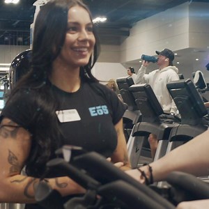 A gym that offers affordable, premium fitness amenities like cutting-edge strength equipment, Group Fitness Classes and more! | EōS Fitness