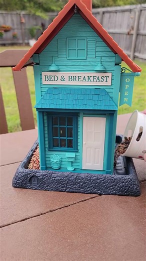 Reset & Refill Bird Feeders #reset #bird #birdfeeder