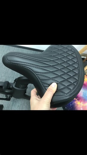 Large comfortable bike seat #cycling #bikeseat