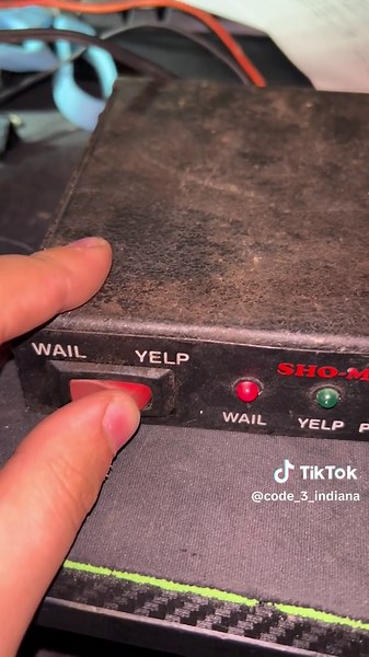 Sho Me siren with Whelen Howler #fyp #siren #code3indiana #sirens #sirendemo #howler #rumbler #shome #siren