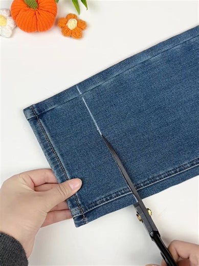Too Long Jeans This Simple Hand-Sew Trick Saves Money #sewingtutorial #pant #diy #sewingtips #length