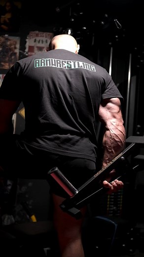 🔥 The legendary Bruce Lee Grip Machine is here! 🔥 This unique tool is not just for grip… it’s a full forearm destroyer 💪⚡ ✅ Builds crushing grip strength ✅ Develops finger & wrist power ✅ Adds massive forearm size and endurance But that’s not all 👀… introducing the ThumbWare! 🟡💥 A specialized tool to train thumb strength – one of the most overlooked weapons in armwrestling. 👉 Strong thumbs = stronger clamp and hand control 👉 Essential for top-rolls, finger pressure & stability 👉 Boosts 