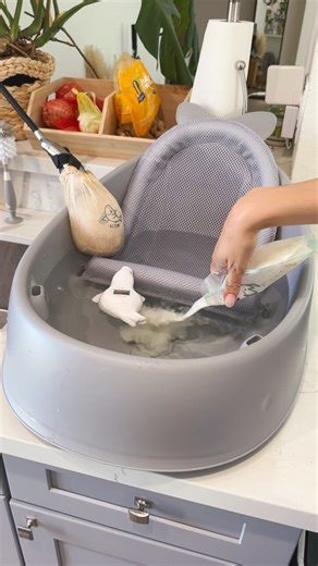 Maya Anne on Instagram: "Comment “link” to get a DM with link to all products I used in this video (DM might not send properly if you don’t follow me before commenting due to privacy settings)  Use my code “MAYA” for 20% off your first order of Coterie diapers ✨ Bath routine with my 4 months old baby 懶 Everything is also linked on my Amazon Storefront under “Baby bath essentials” (link is in my bio) ✨ #bathtime #bathroutine #bath #babybath #babyproducts #babyitems"