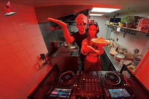 9 community radio stations to tune into now