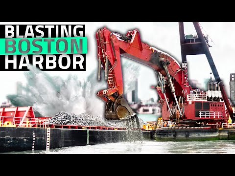 The Largest Waterside Excavator In the USA | Dredging the Boston Harbor | Great Lakes Dredge & Dock