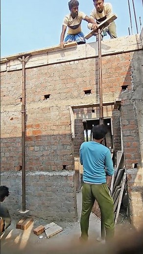 iron pole in the ceiling. #sortvideo #video