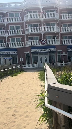 Delaware Beach Hotel Review: The Boardwalk Plaza 🌊☀️⛱️ Did you know all that was happening in the pink hotel?! Things to do in Delaware, Beach Edition! #fyp #thingstodo #delaware #delawarebeaches #minivlog #vacationmode #hotelroom #rehobothbeach #foryou #vlog #dayinthelife #placestovisit #summervibes