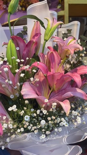 Flower by maya 💐 | #lilies bouquet | Instagram