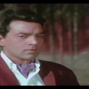 390K views · 36K reactions | Song: Gar Tum Bhula Na Doge Movie: Yakeen (1969) Starcast: Dharmendra, Sharmila Tagore Singer: Mohd.Rafi Lyrics: Hasrat Jaipuri Music Director: Shankar Jaikishan | Hindi Video Songs | Facebook