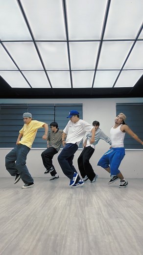 "You remind me" by @usher @themnvrs_ignite Dc: Daren Lebite #usher #rnb #dance #shortreels | James Daren Lebite