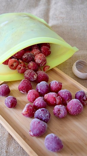 Cindy bee.greener 🐝 | créatrice de contenu écolo. | Avant j’utilisais des sacs plastiques à usage unique, mais ça c’était avant! 👍 👉 Ça fait partie des produits qu’on rachète régulièrement,... | Instagram