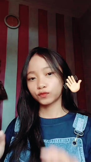 Understanding Velocity Lag in Physics