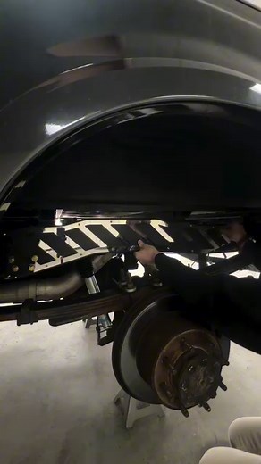 160K views · 75 reactions | Easy install and completely changes the look of your frame in minutes . . . #stack #tips #tractionbars #exhuast #diesel #gas #deleted #powerstroke #f250 #f350 #f450 #lifted #67 #64 #60 #6oh #powdercoated #paintmatched #justthetip #liftedtrucks #kingranch #platinum #limited | TSO Manufacturing | Facebook