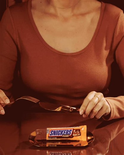 The SNICKERS® Pecan Flatware Worthy Set returns one last time—because a bar this decadent deserves it. Complete with a SNICKERS Pecan bar, custom platter, and elegant fork and knife, this limited-edition set turns satisfying hunger into an art form. Don’t miss your final chance to own it. The last drop goes live TODAY. Visit snickers.com/pecanflatware or click the link in bio to be ready. | SNICKERS