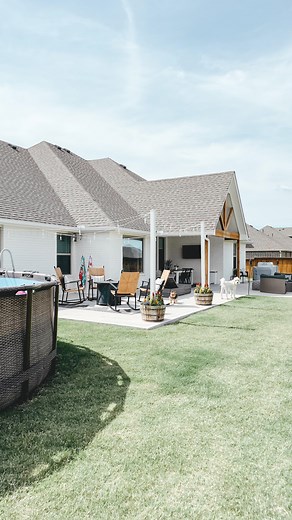 Ashley | Amazon Finds + Organization + Affordable Fashion on Instagram: "It’s summer which means it’s time to setup the pool! I get a lot of questions on how to setup an above ground pool and is it difficult. Watch here for a high level step by step process of what we do each year to setup. #swimmingpool #summer #summertime #summerswimming #summer2022 #learnoninstagram #howto #diy #tilvacuumdouspart"