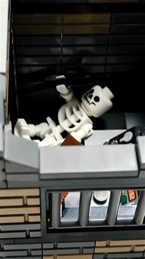 He stayed here forever. Zombie Lego moc