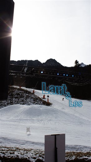 Save the Date | Grillout mit @laut.und.los | 21.02. 📍 Wo? @kandahar2bar ⏱️ Ab 12 Uhr geht's los! ... Pünktlich zum ersten Einkehrschwung. 😉🏂 📽 @kenneth.kuba #garmischclassic #kreuzeckbahn #einkehrschwung #livemusic #bbq | Zugspitze