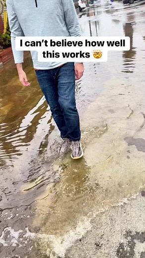 159K views · 811 reactions | Use newspaper to dry out wet shoes #shoes #newspaper #flooding #rainydays | Liz & Jeff | Facebook