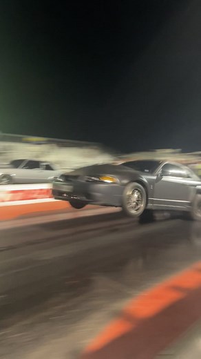 Extreme Raceway Park: Mustang Drag Racing Showdown