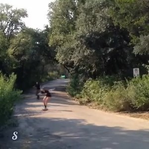 Damn girl! That's gotta hurt... #Longboarding #Slam More crazy longboarding slams here: http://mpora.com/articles/four-minutes-worst-longboarding-crashes-history Video: Gore Doses | Active Traveller Magazine
