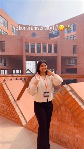 Anushka❤️ on Instagram: "chandigarh university????? #trendingreels #foryoupage #trending #instagram #university #unnaocity♥️"