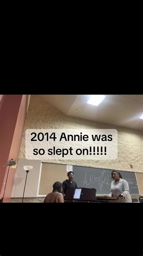 And why was Jamie fox singing so high #annie #jamiefoxx #singing #whoami #harmony