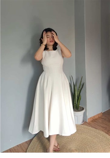 Effortless Spring & Summer Dresses in White and Red