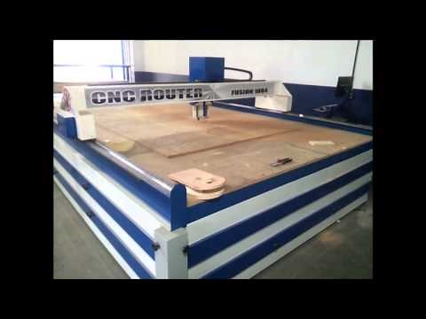 Maquina CNC para cortes em madeira MDF
