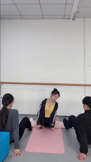 Daily Stretching Routine for Perfect Middle Splits