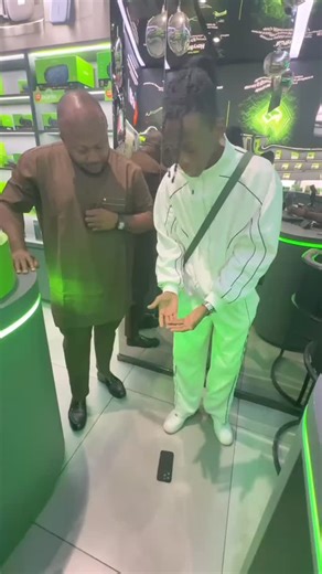 Babs Cardini on Instagram: "Is my magic back ? 😳😳😳"