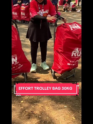 Conquering a 30kg Trolley Bag with Determination | Alfamart Run 2024