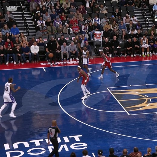 back-to-back buckets 😤 | Sacramento Kings