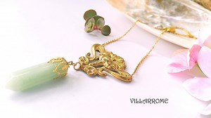 Collier Art Déco en jade : filigrane floral en laiton, chaîne en acier doré - Etsy France