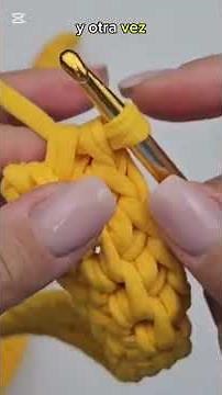 How to crochet a handle for your bag using t-shirt yarn