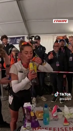 Blandine L'Hirondel domine la course — demi-heure d'avance sur Rachel Entrekin