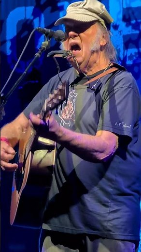 "Harvest Moon" - Neil Young & The Chrome Hearts (Chateau Ste. Michelle 9/4/25)