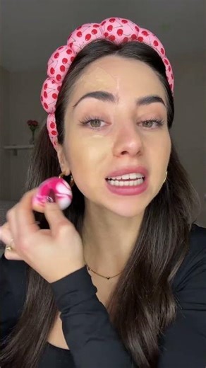 Espátula vs brocha para base… ¿Qué resultado te gusta más?✨