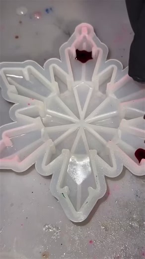 ✨ NEW DROP: Christmas Resin Ornaments 🎄❤️ Add sparkle to your holiday décor with custom handmade resin pieces! Choose your shape, glitter style, and personalization. Perfect for gifting or decorating your tree. 📩 DM to order | Pick-up in Toronto | Limited Christmas orders only #Christmas2025 #ChristmasDecor #HolidayVibes #ChristmasTreeDecor #HolidaySeason #HandmadeOrnaments #ResinOrnaments #CustomOrnaments #PersonalizedGifts #ResinArtist #ResinArtCanada #HandmadeCanada #SmallBusinessCanada #GT