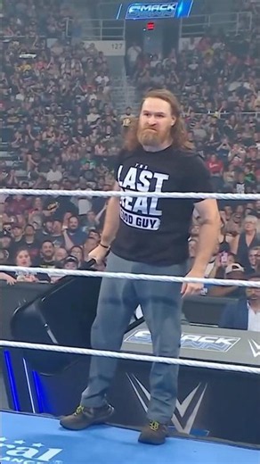 Hey! So this is actually insane! #SmackDown