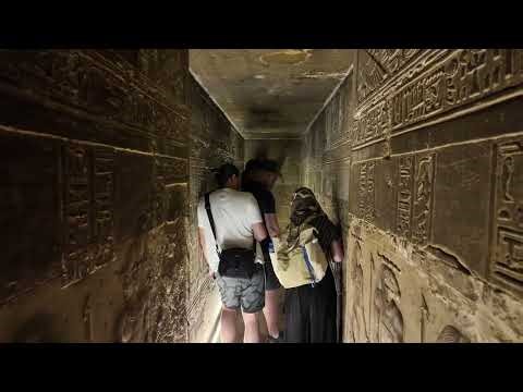 The Dendera lightbulbs