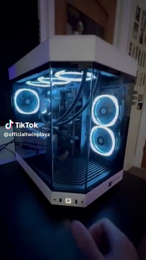 My PC Exploded 🤯 #gaming #pc #fyp #twinplayz #meme