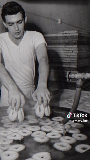History of Bagels and Donuts: Exploring the Origins