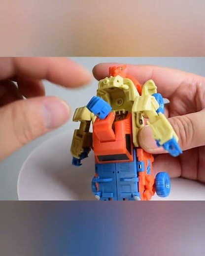 Transformers Sandstorm (Legend Scale) - Dr. Wu x Mechanic Studio MS-36 Sand Leopard