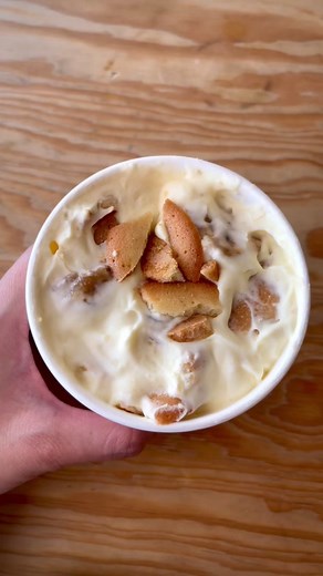 Homemade Banana Pudding Recipe with Whipped Cream