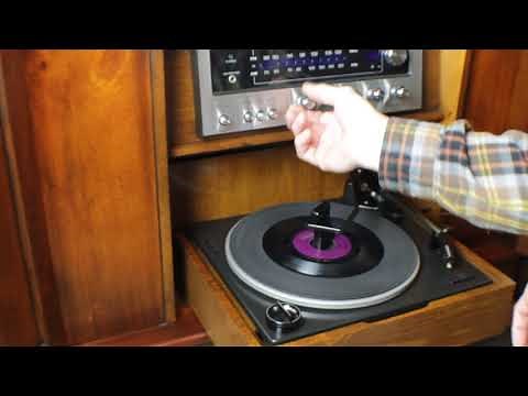 Vintage Drysink Style Magnavox Console 8 Track Turntable Stereo