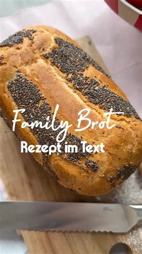 Nina | schnelle Küche, Tipps & Family ❤️ on Instagram: "Unser neues absolutes Lieblingsbrot ❤️ in der Familie ❗️ In fünf Tagen sechs mal gebacken und ihr werdet es auch backen müssen ;-). Ich liebe es 😍 speichert euch dss Rezept ab und los gehts. Natürlich geht es auch in anderen Brot Backformen jedoch sollte es mit Deckel sein, da es einfach viel saftiger und knuspriger wird - in unseren 100 % Naturtongefäßen, die man einmal für ein ganze Leben kauft - wird es echt Mega. Wenn ihr mehr Infos da