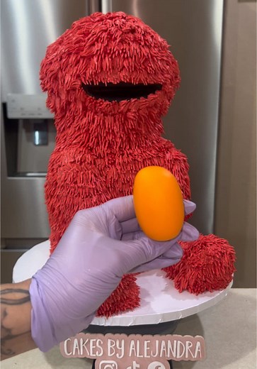 Giant Elmo Cake Decorating Process for 50 Servings