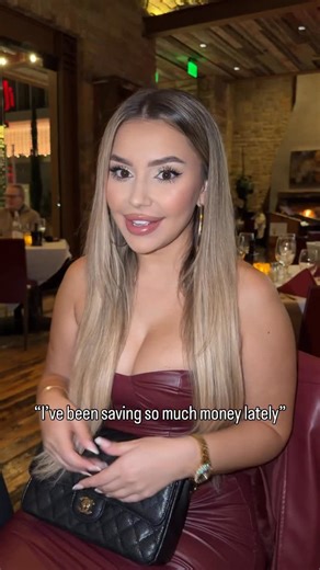 MIONA on Instagram: "I just show up and look pretty 💁🏼‍♀️"