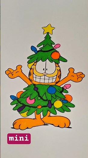 Garfield: Christmas Tree | Holiday Nostalgia and Unique Cat