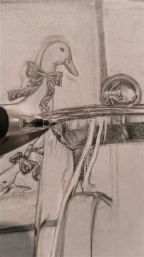 Sketching a glass tea pot brewer #stillife #art #sketch